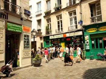 Marais_Rue_des_rosiers.jpg